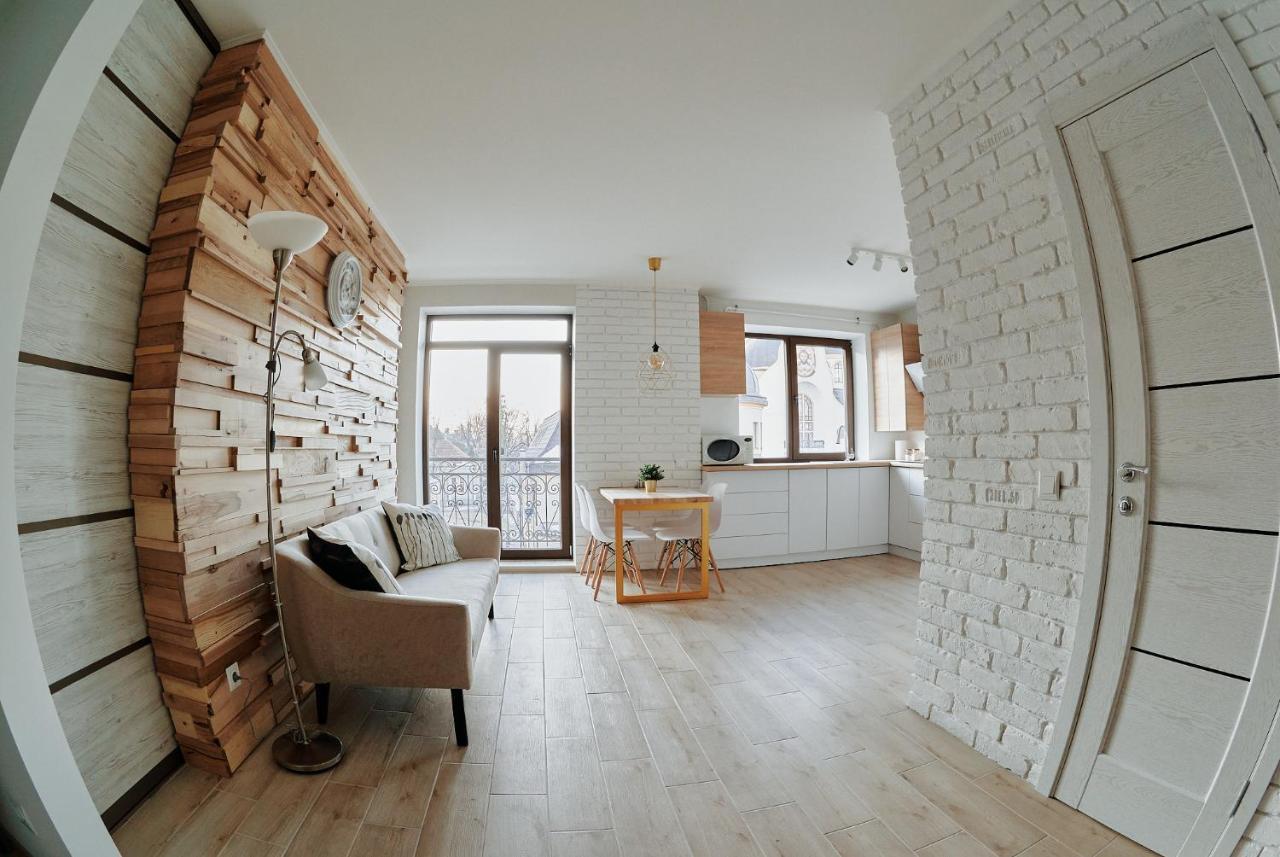 City Centre Apartment Kolomyia Bagian luar foto