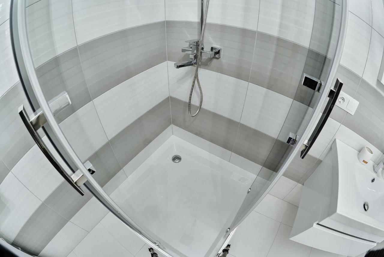 City Centre Apartment Kolomyia Bagian luar foto